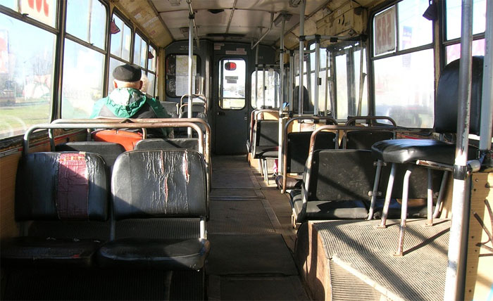 V trolejbusu